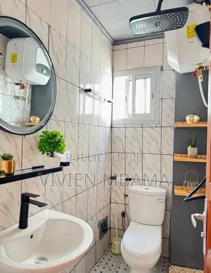 Meublé 1chbre Appartement dans Lumumba à Louer