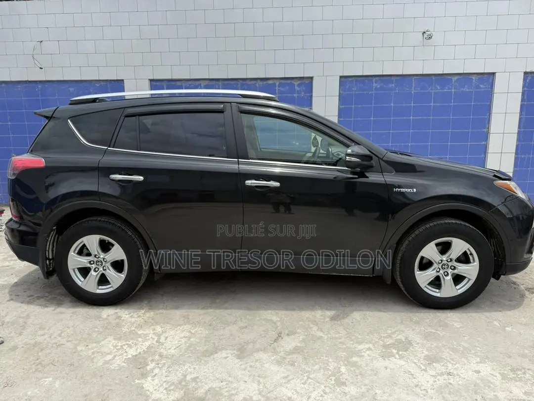 Toyota RAV4 Limited 4dr SUV (2.5L 4cyl 6A) 2018 Noir