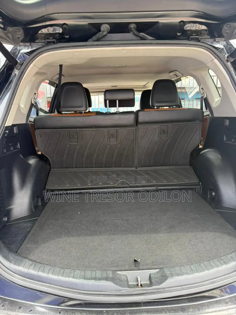Toyota RAV4 Limited 4dr SUV (2.5L 4cyl 6A) 2018 Noir