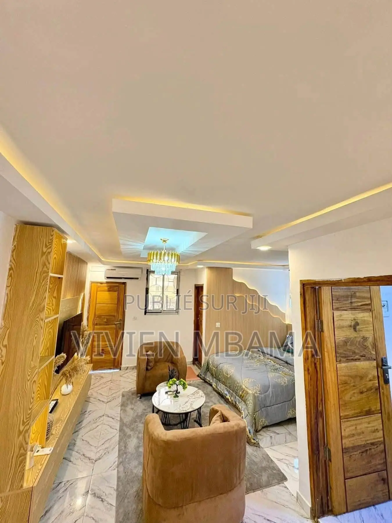 Meublé 1chbre Appartement dans Mvoumvou à Louer