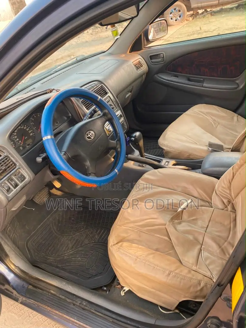 Toyota Avensis Wagon 1.8 VVT-i 2000 Bleu
