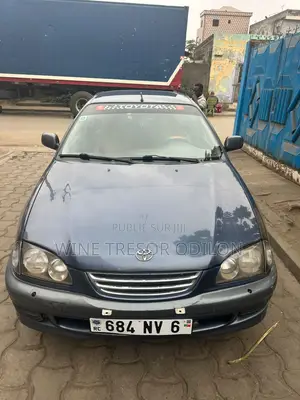 Toyota Avensis Wagon 1.8 VVT-i 2000 Bleu