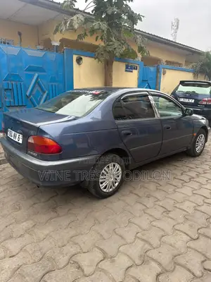 Toyota Avensis Wagon 1.8 VVT-i 2000 Bleu