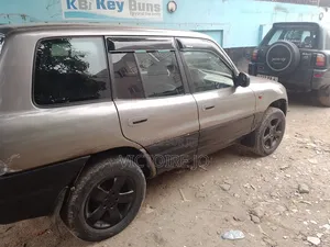 Toyota RAV4 2005 Marron