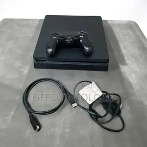 PlayStation 4 Slim