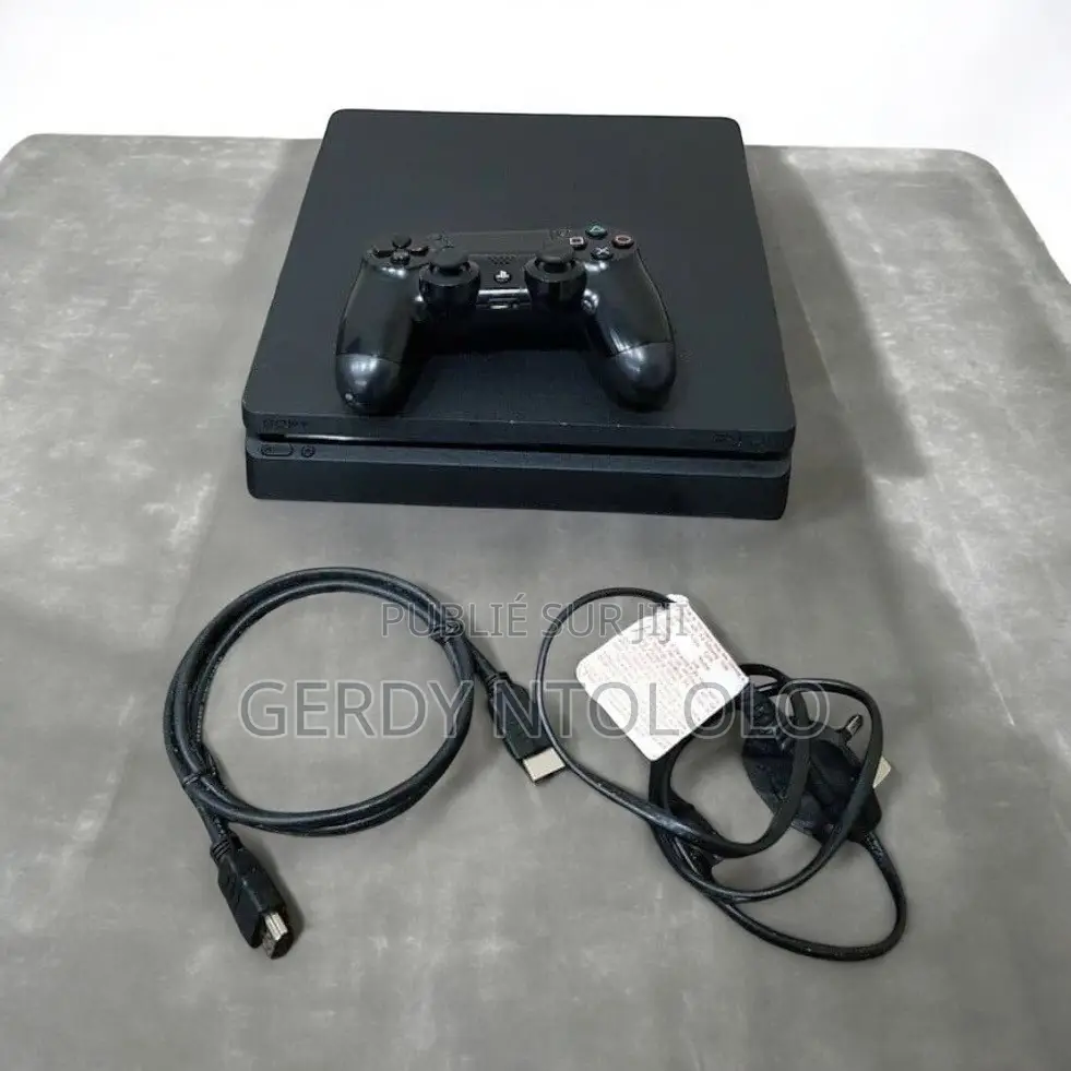 PlayStation 4 Slim