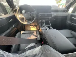 Nouveau Toyota Land Cruiser Prado VX-L 2026 Noir