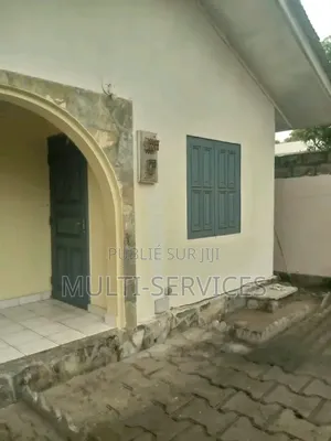 2chbre Appartement dans Multiverservices, Tié-Tié à Vendre