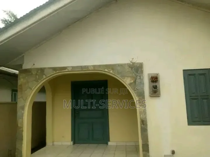 2chbre Appartement dans Multiverservices, Tié-Tié à Vendre