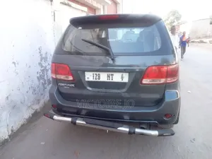 Toyota Fortuner 2014 Gris