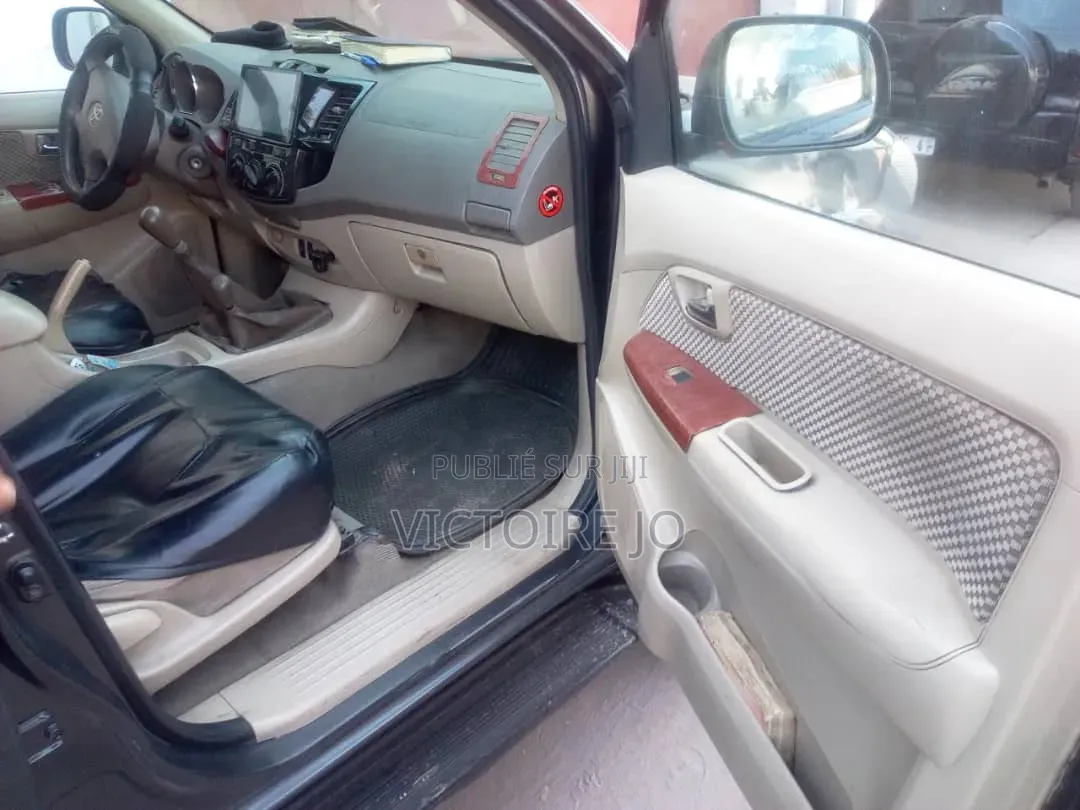 Toyota Fortuner 2014 Gris