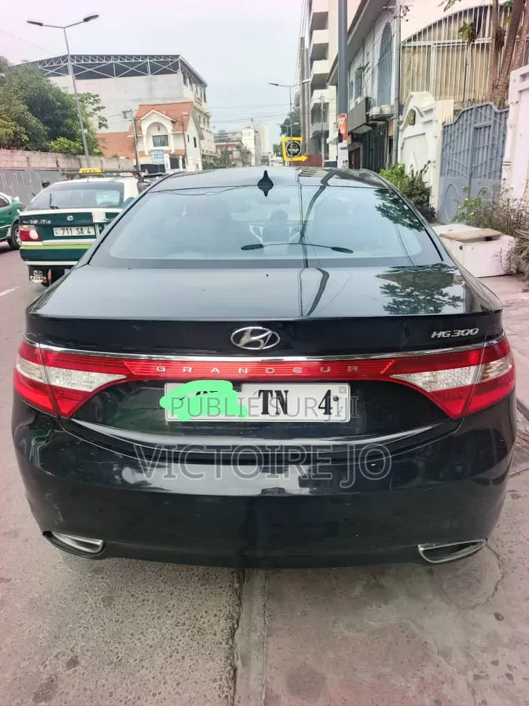 Hyundai Grandeur 2015 Noir