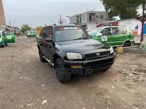 Toyota RAV4 1999 Noir