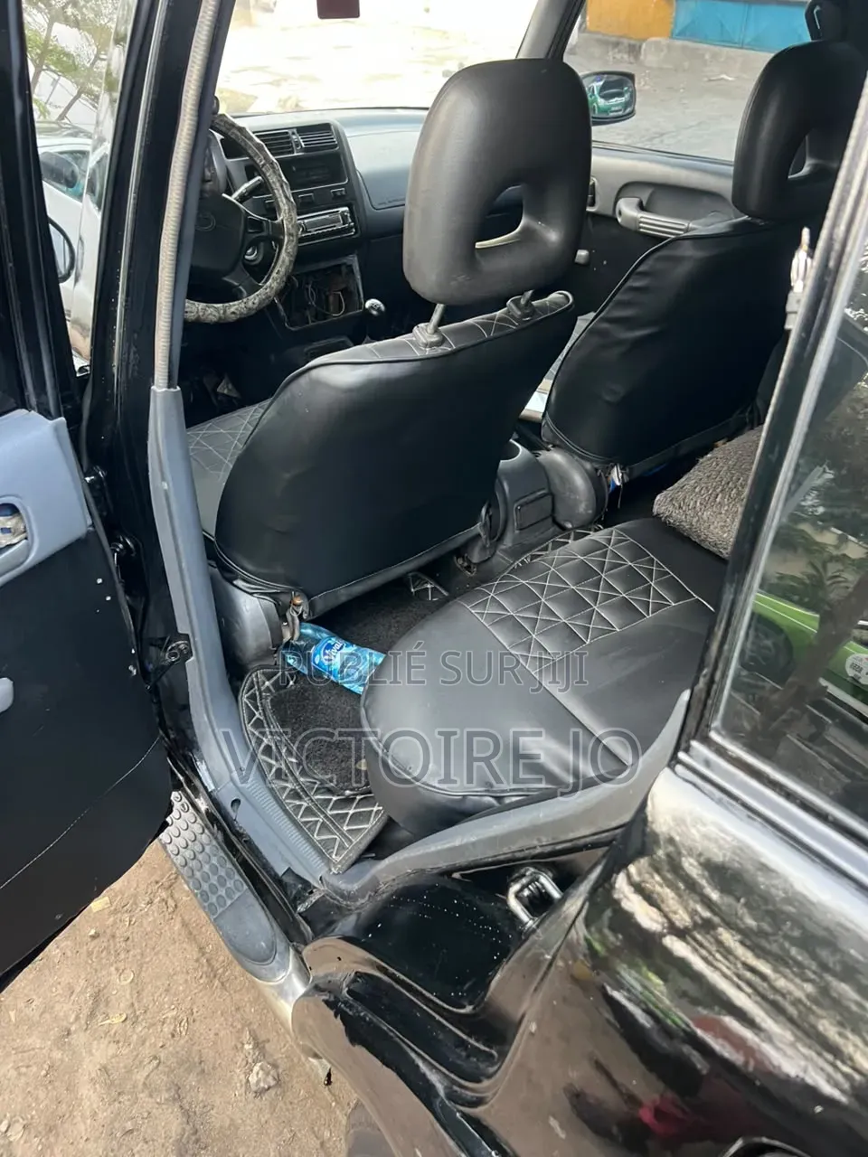 Toyota RAV4 1999 Noir