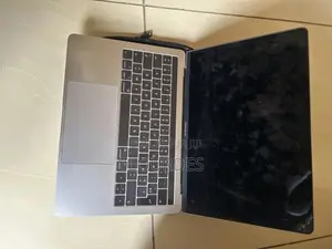 Ordinateur portable Apple MacBook 2017 8GB Intel Core i5 SSD 500GB