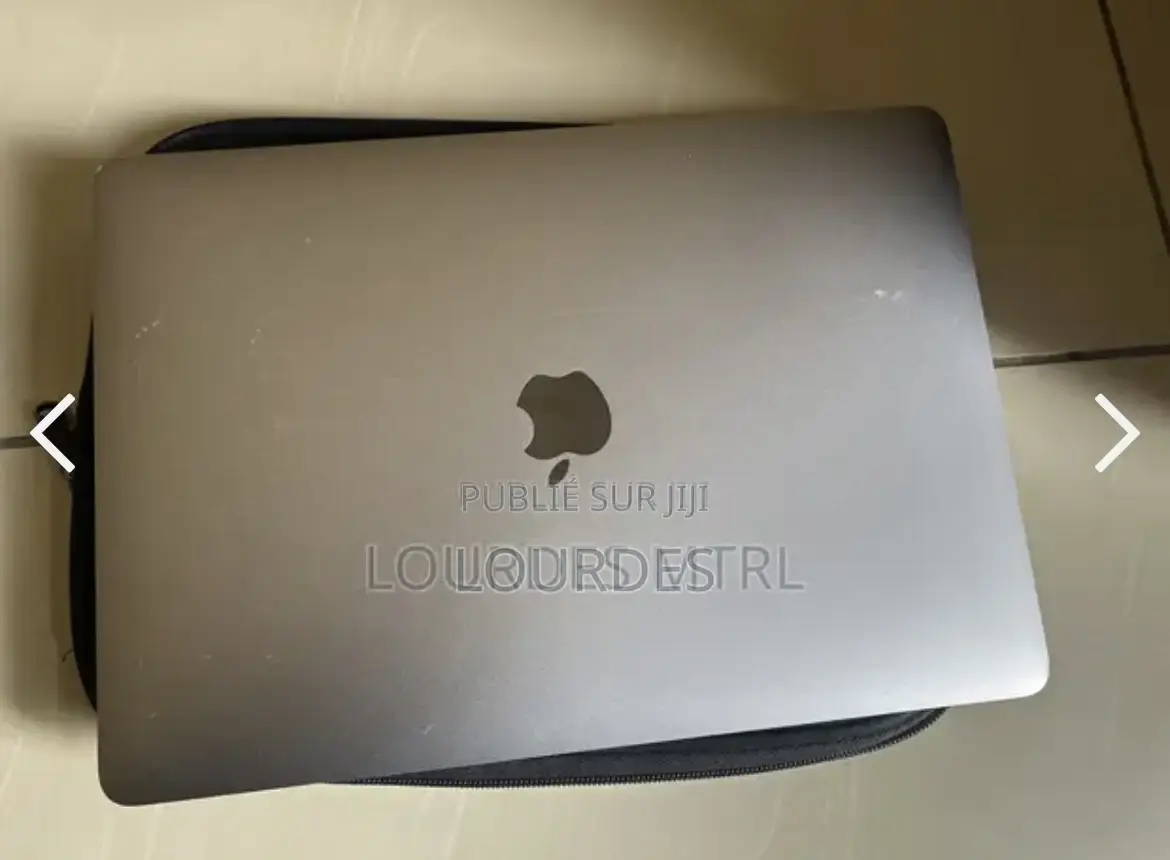 Ordinateur portable Apple MacBook 2017 8GB Intel Core i5 SSD 500GB