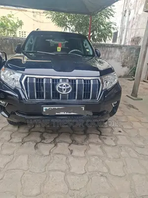 Toyota Land Cruiser Prado 2.8 2023 Noir