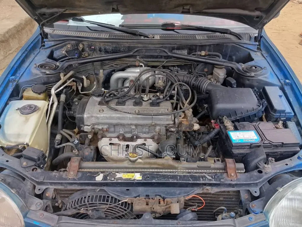 Toyota Corolla 2016 Bleu