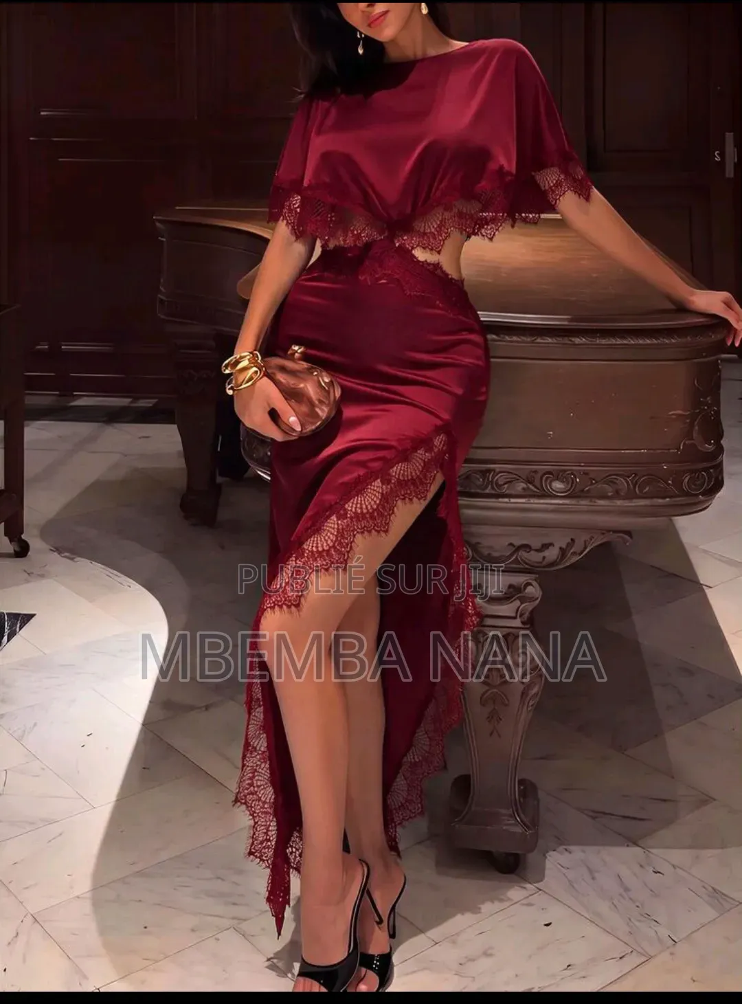 Robe Élégante Pour Des Cocktails Et Soirée