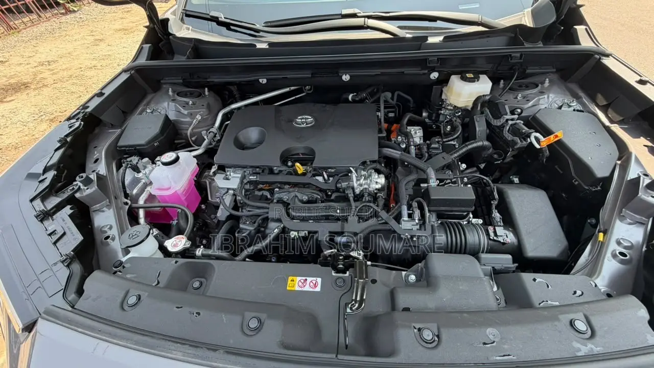 Nouveau Toyota RAV4 2027 Noir Mat