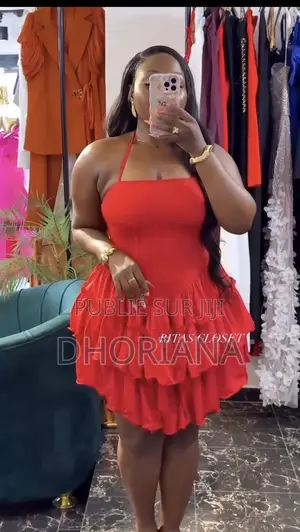 Robe Courte Chic