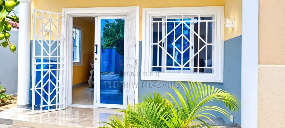 3chbre Appartement dans Nt Immobilier, Mongo-Mpoukou à Louer