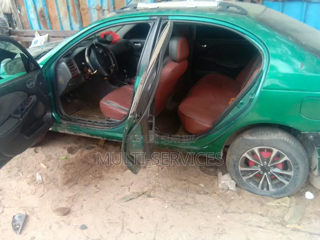 Toyota Avensis 2015 Vert