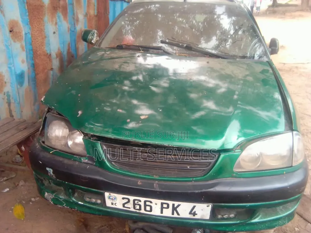 Toyota Avensis 2015 Vert