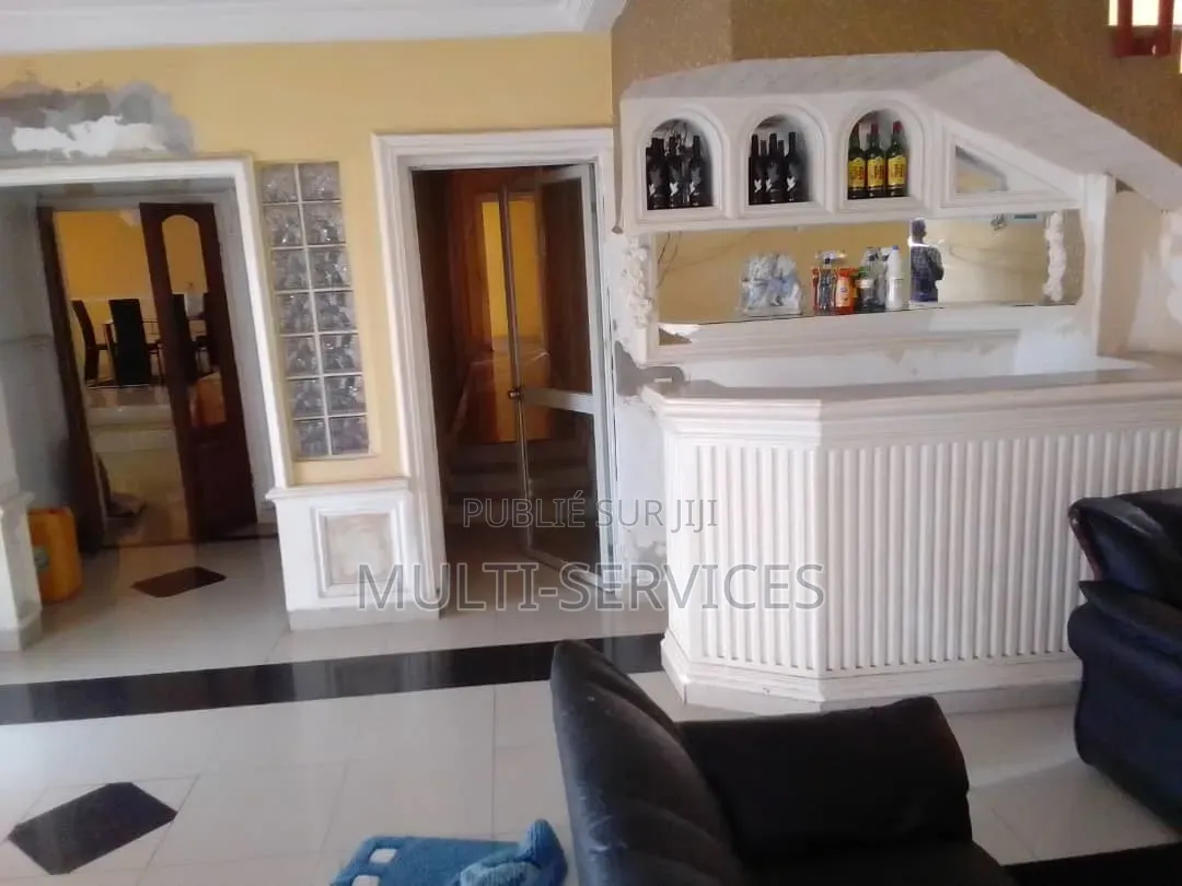 4chbre Villa dans Tié-Tié à Vendre