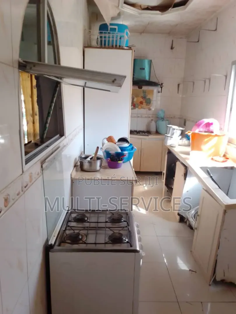 4chbre Villa dans Tié-Tié à Vendre