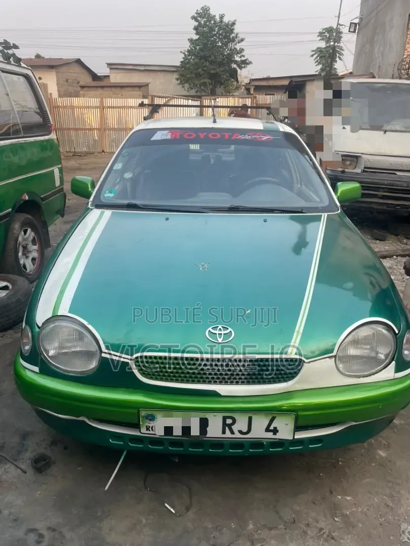 Toyota Corolla 2015 Vert