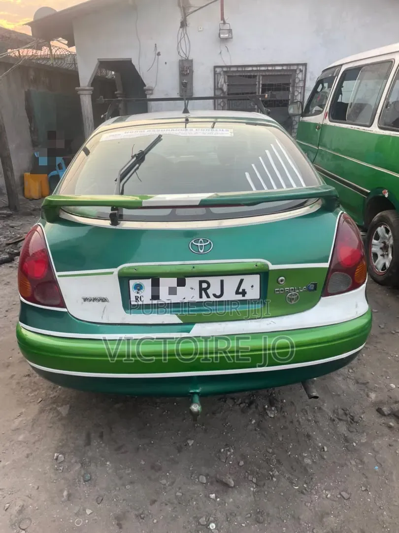 Toyota Corolla 2015 Vert