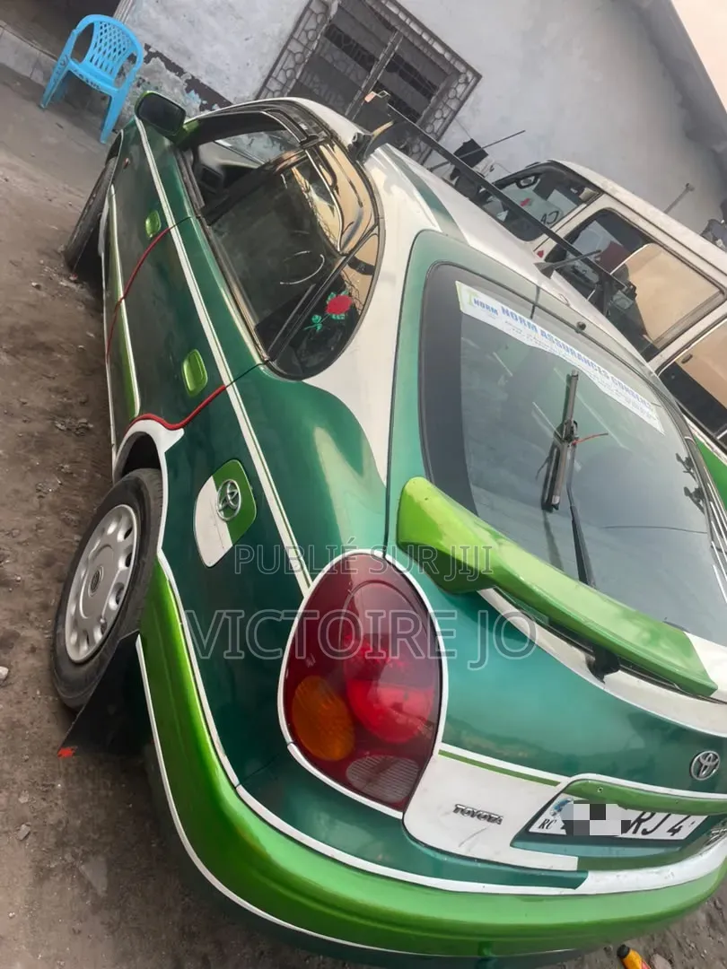 Toyota Corolla 2015 Vert