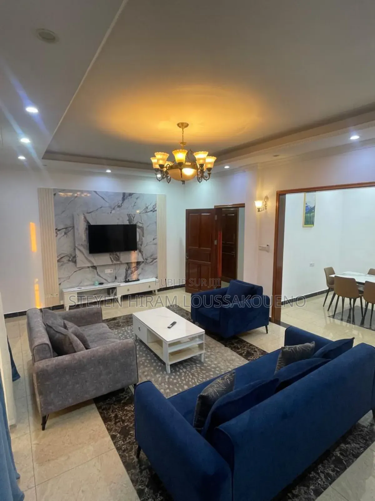 Furnished 4chbre Appartement dans Appartement Meublé, Moungali à Louer