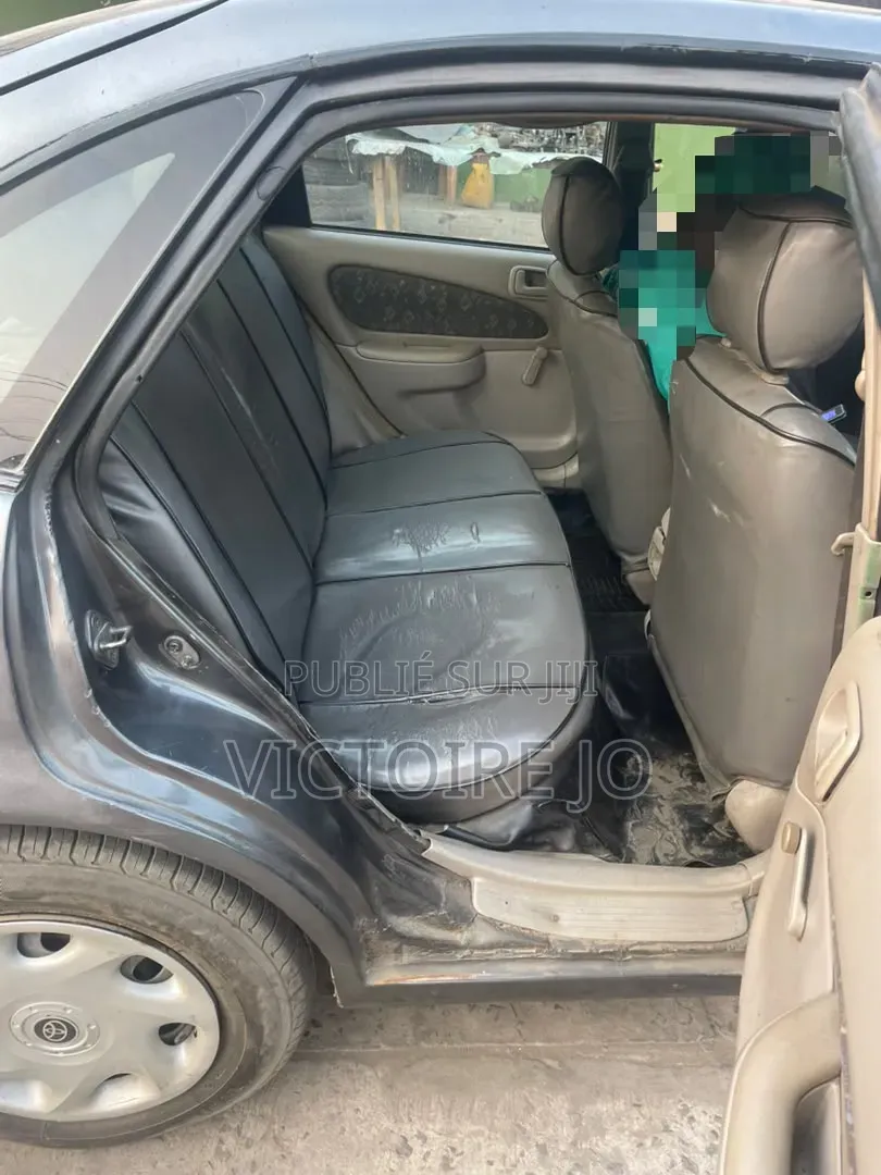 Toyota Corolla 2015 Gris