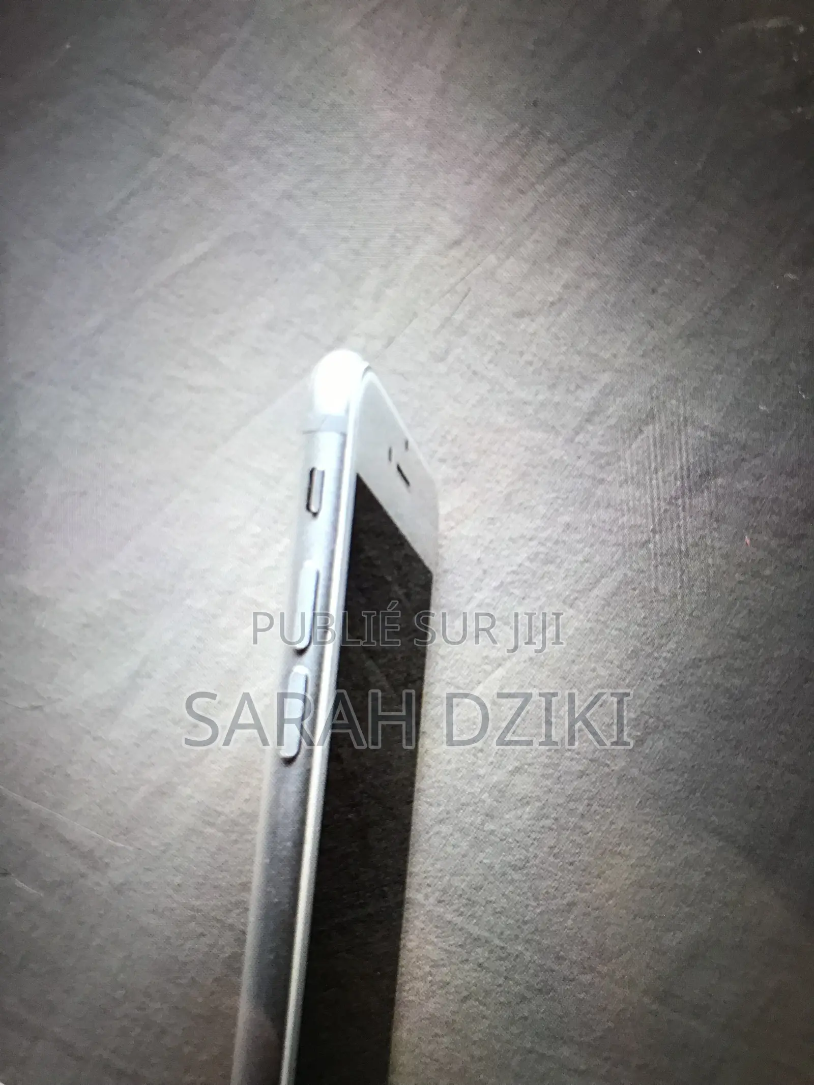 Pomme iPhone 7 32 GB Gris