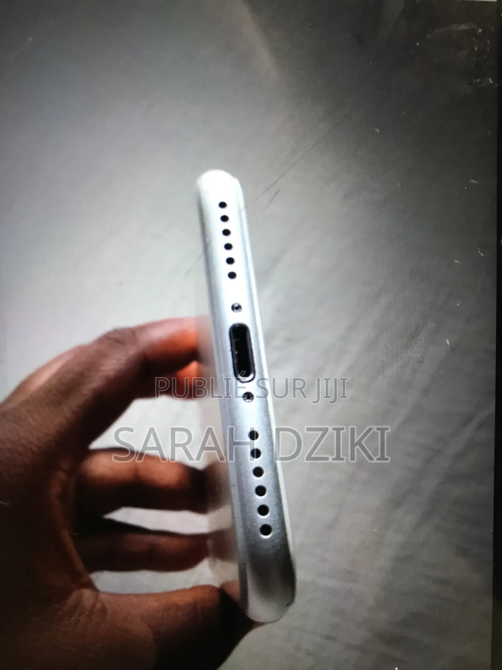 Pomme iPhone 7 32 GB Gris