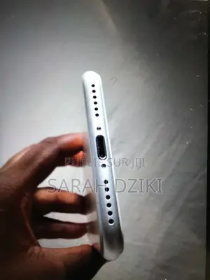 Pomme iPhone 7 32 GB Gris