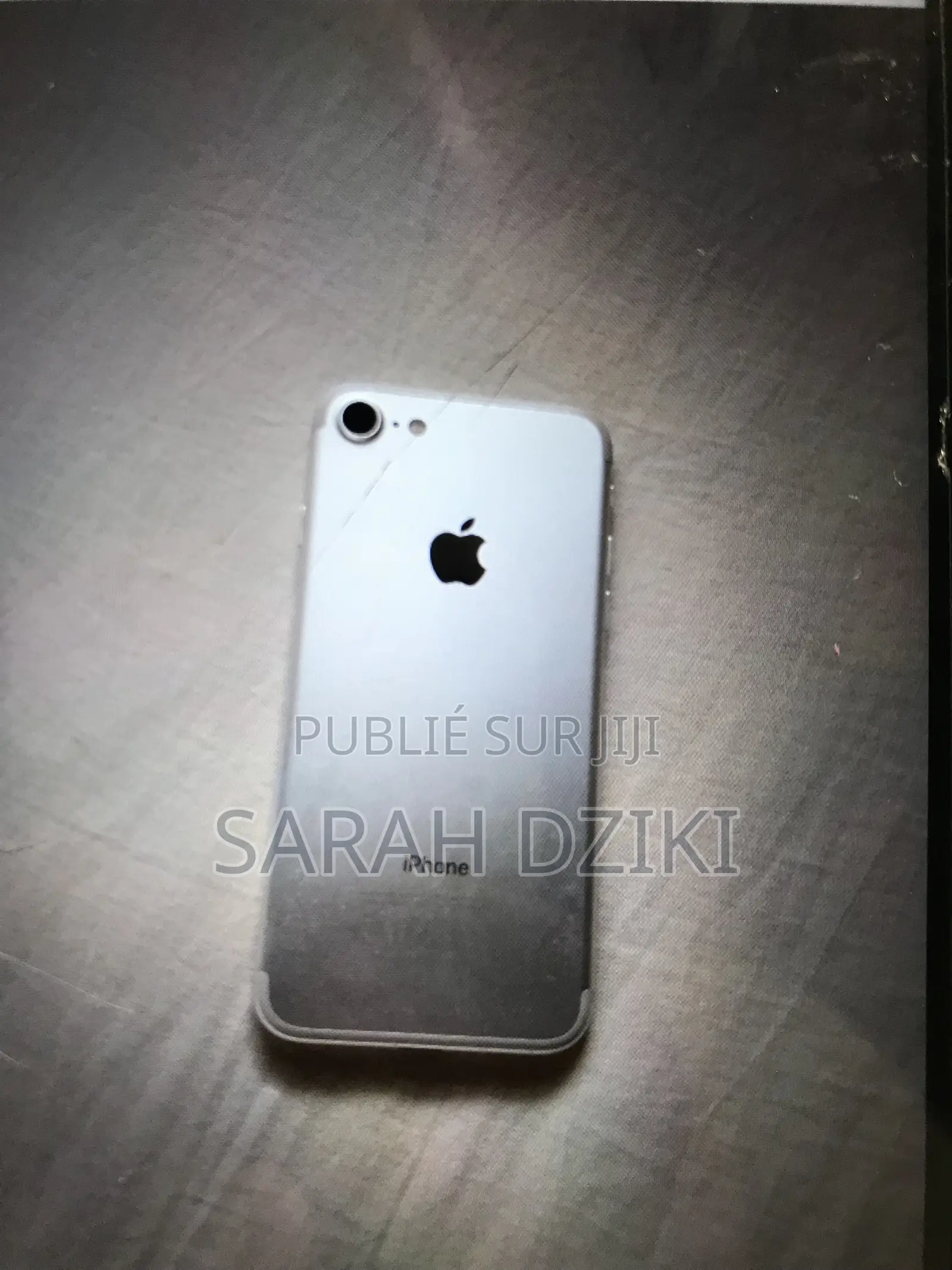 Pomme iPhone 7 32 GB Gris