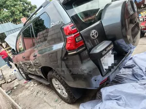 Toyota Land Cruiser Prado 2014 Noir