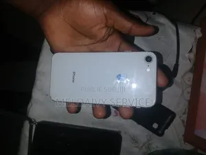 Nouveau Pomme iPhone 8 64 GB Noir