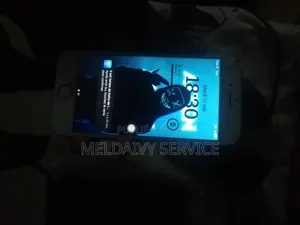 Nouveau Pomme iPhone 8 64 GB Noir
