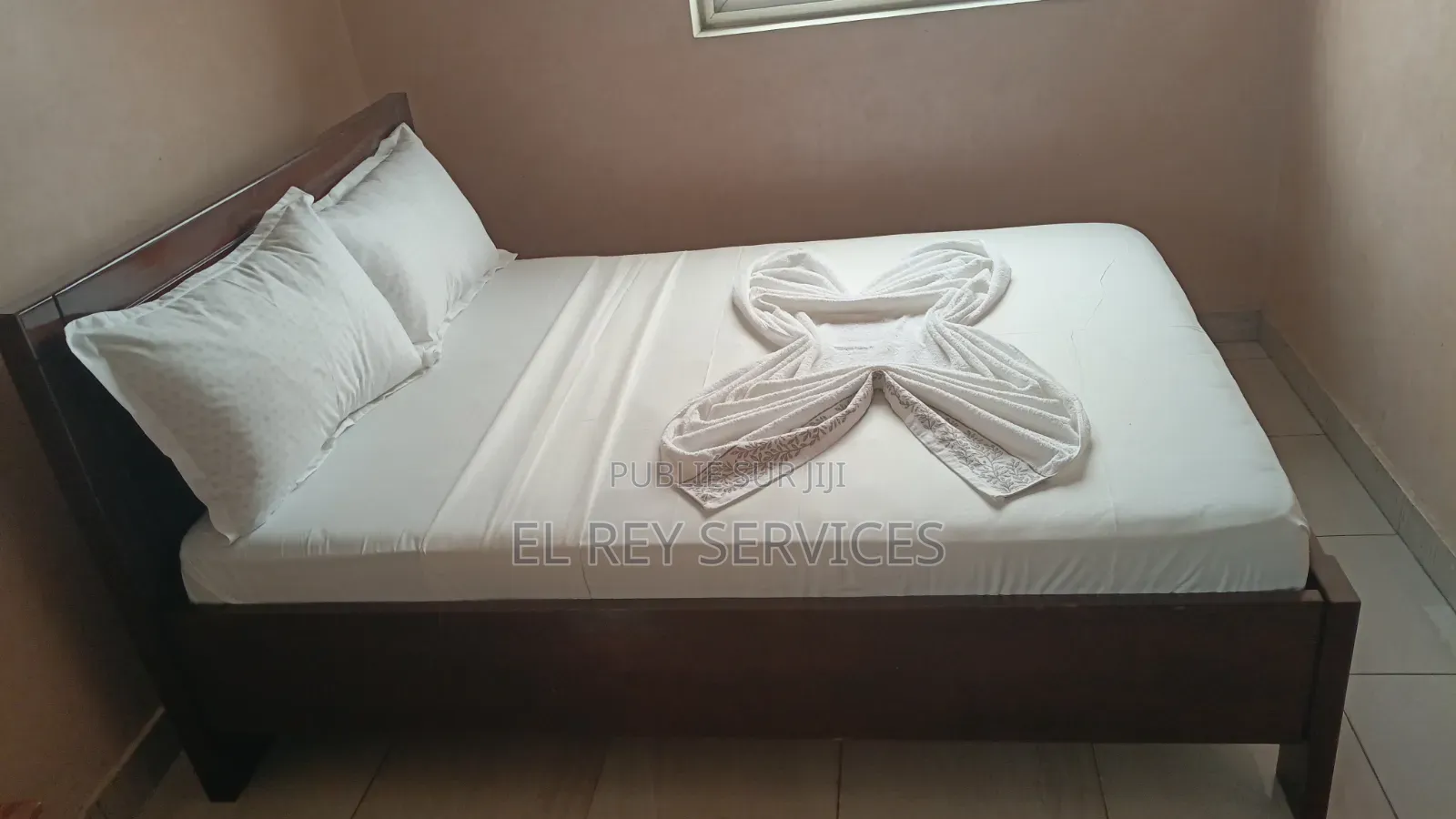 Meublé 3chbre Appartement dans El Rey Appartements, Ouenzé à Louer
