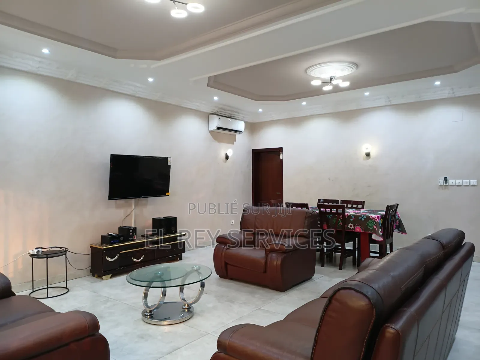 Meublé 3chbre Appartement dans El Rey Appartements, Ouenzé à Louer