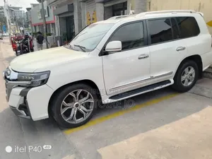 Toyota Land Cruiser 2015 Blanc