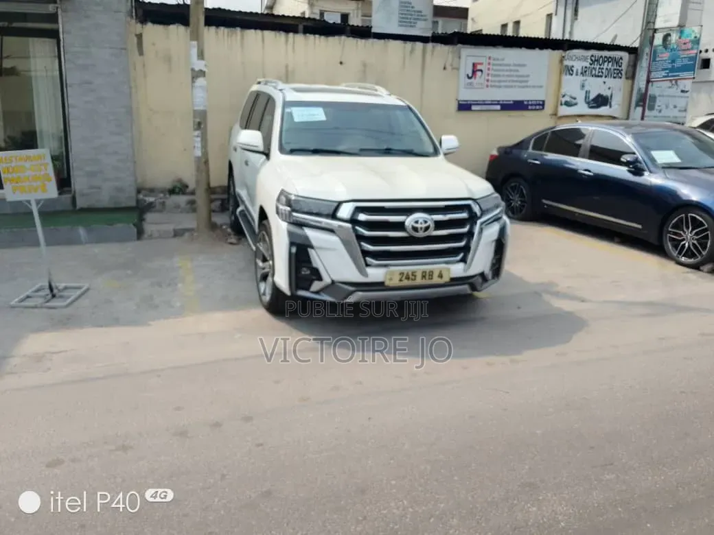 Toyota Land Cruiser 2015 Blanc