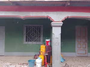 3chbre Maison dans Multiverservices, Tié-Tié à Vendre