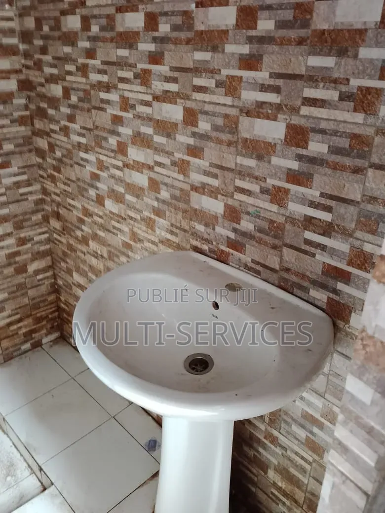 3chbre Maison dans Multiverservices, Tié-Tié à Vendre