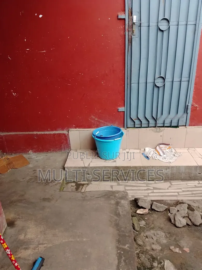 3chbre Maison dans Multiverservices, Tié-Tié à Vendre