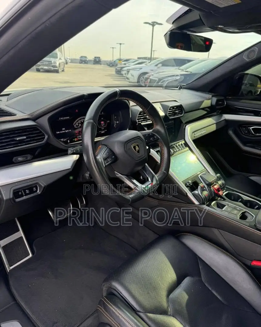 Lamborghini Urus 2021 Noir